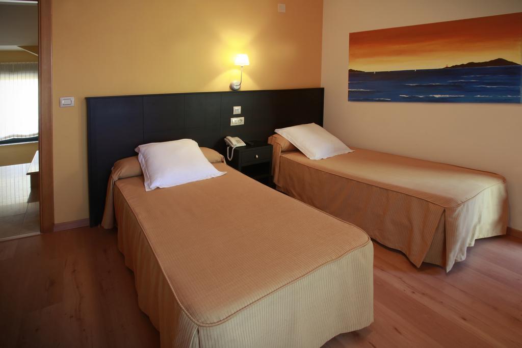 Habitat Cm Muxia Hotel Ngoại thất bức ảnh