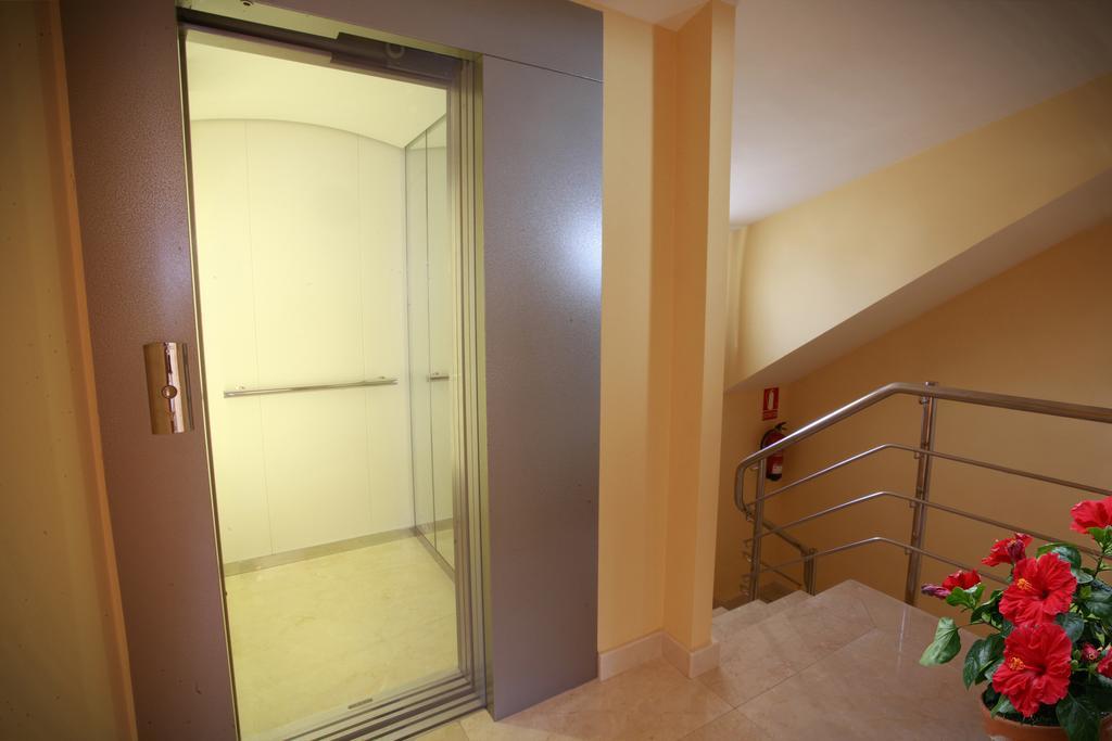 Habitat Cm Muxia Hotel Ngoại thất bức ảnh