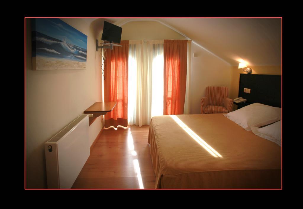Habitat Cm Muxia Hotel Ngoại thất bức ảnh